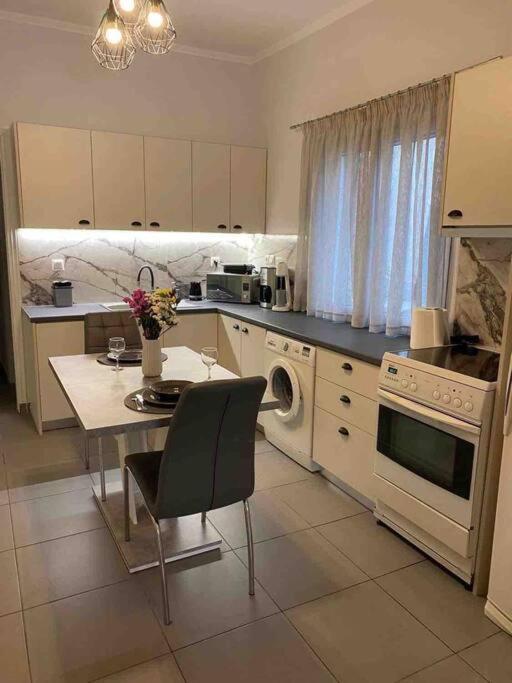 D & A House 150M From Chalandri Metro Station Apartment Atena Exterior foto